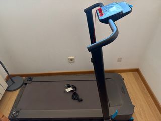 Cinta Caminar W500 Compacta Domyos 8 km/hr.