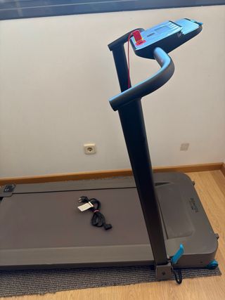 Cinta Caminar W500 Compacta Domyos 8 km/hr.