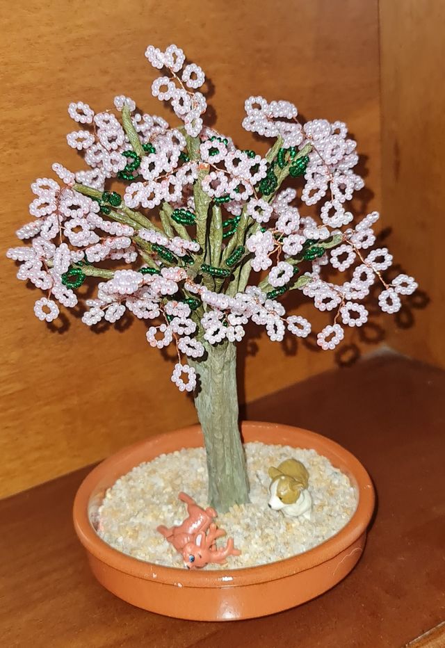 ALBERELLO CON FOGLIE DI PERLINE - SU VASO