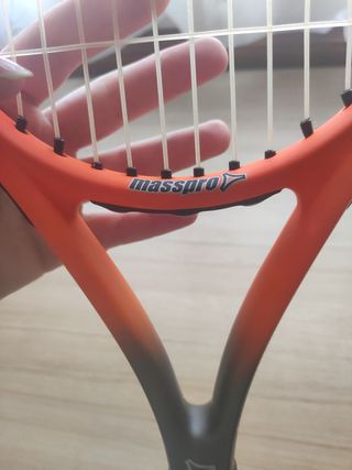 Raqueta de tenis Masspro con funda 