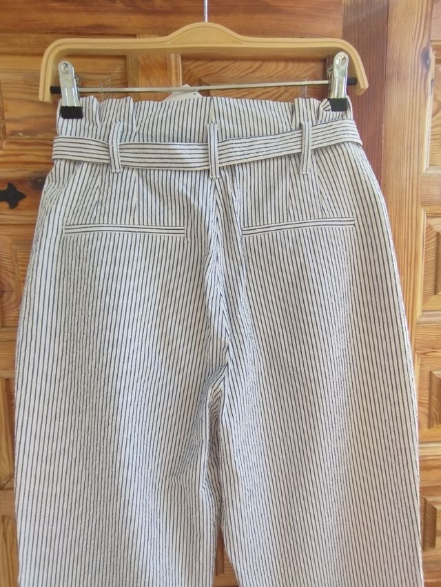 Pantalón rayas talle alto.SIN ESTRENAR