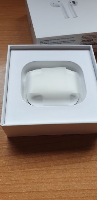 Airpods, Apple