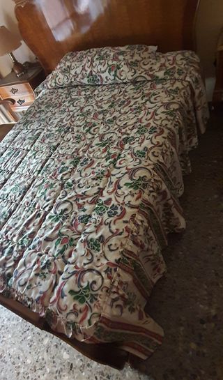 colcha edredón cama 135 de segunda mano por 20 EUR en Valencia en WALLAPOP