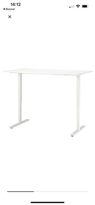 Mesa escritorio elevable.