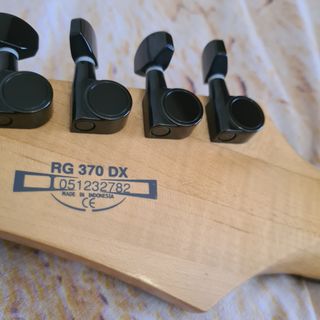 Guitarra eléctrica ibanez rg370