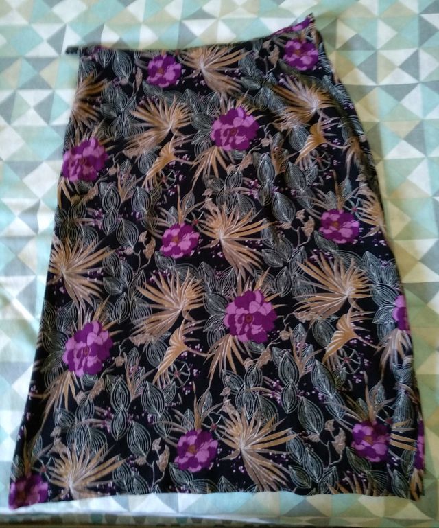 Traje falda y blusa Hennes Colección