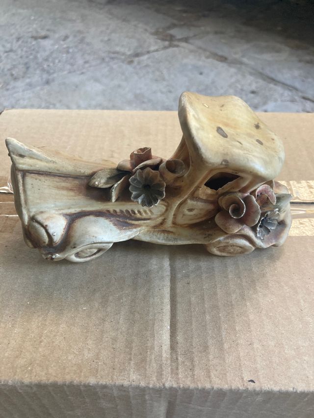 Soprammobile  in ceramica