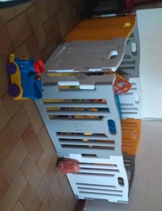 Parque de niño con piezas puzles