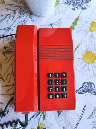 Teléfono antiguo