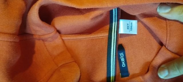 Dos chaquetas de niño