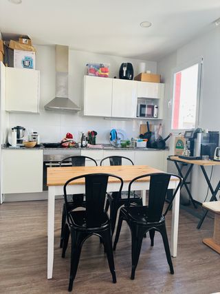 Mesa de cocina IKEA LERHAMN como nueva