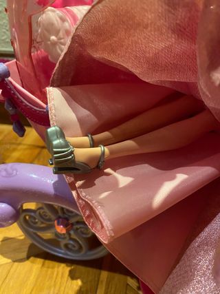 Carruaje a Caballo Barbie Moda Magica en Paris