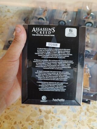 Figuras assassins creed: the official. Colección
