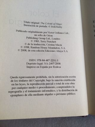EL COLOR DE LA MAGIA de Terry Pratchett