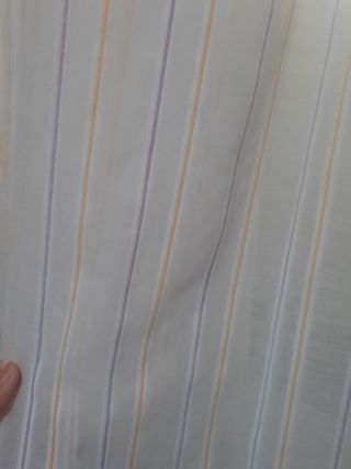 Cortinas y barra habitación