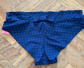 Bikini topos Etam