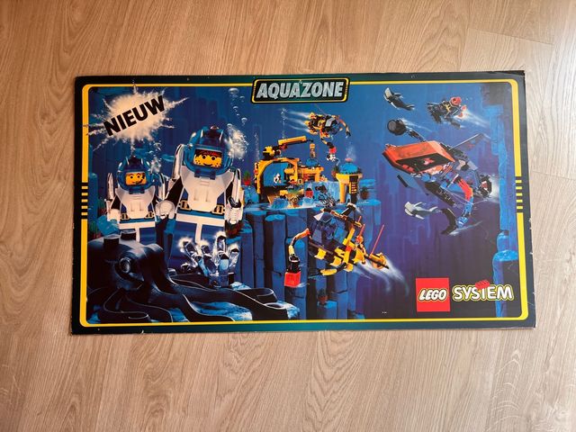 Cartón LEGO Aquazone de publicidad