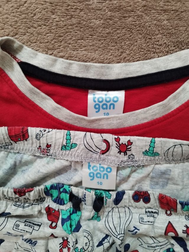 Pijama marca Tobogán T-10 COMO NUEVO