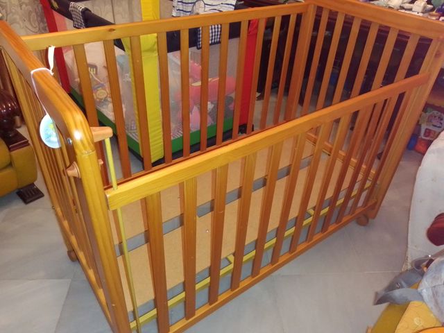 cuna y colchon