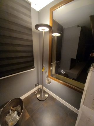 Lampara de pie nueva