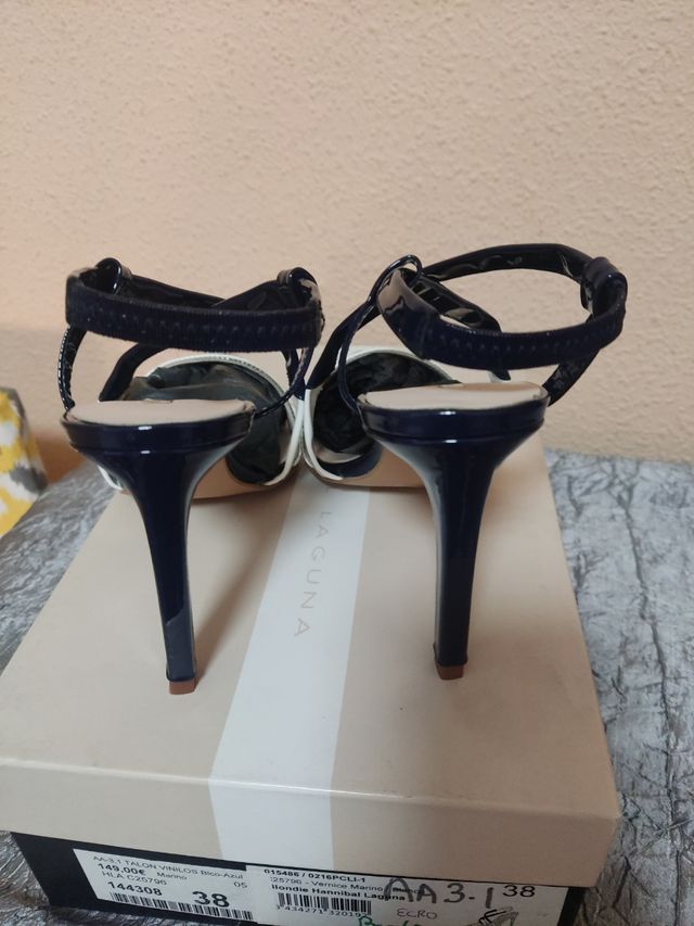 Zapatos de tacón talla 38