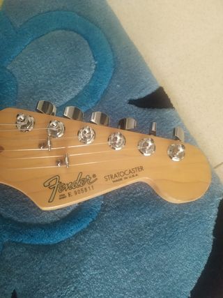 Guitarra antigua Fender Stratocaster