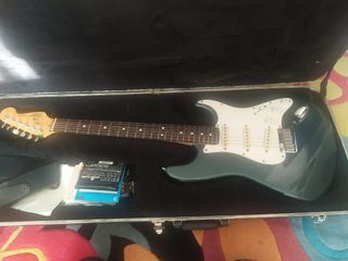 Guitarra antigua Fender Stratocaster