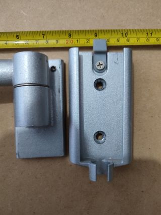 Soporte televisión o monitor pequeño.