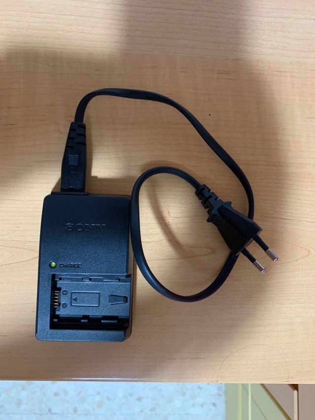 CÁMARA REFLEX SONY DSLR A-230 + 2 OBJETI