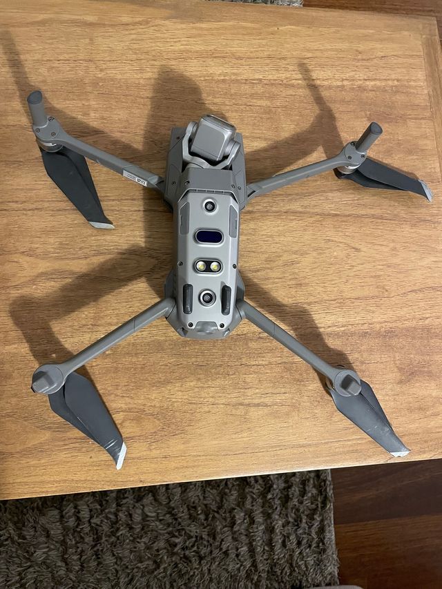 Dron Dji Mavic 2 Pro + batterie e accessori