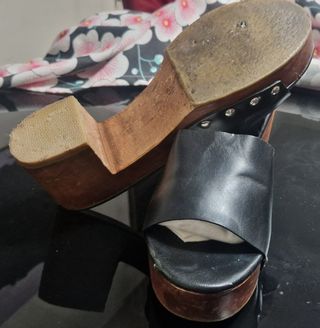 Zuecos Madera y Piel Mango 39