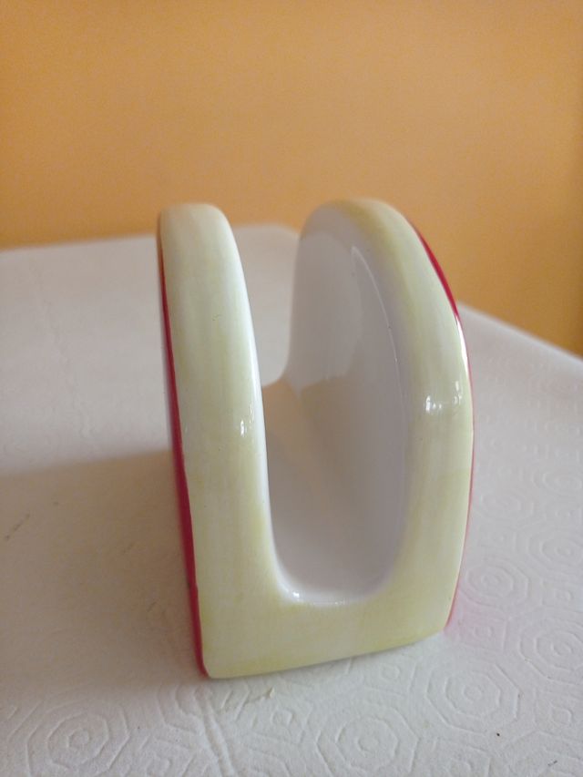 Portatovaglioli ceramica