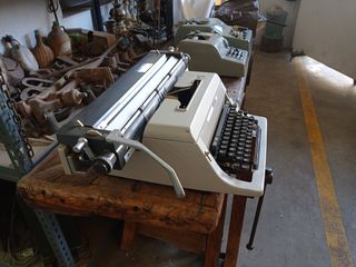 Maquina de escribir Olivetti
