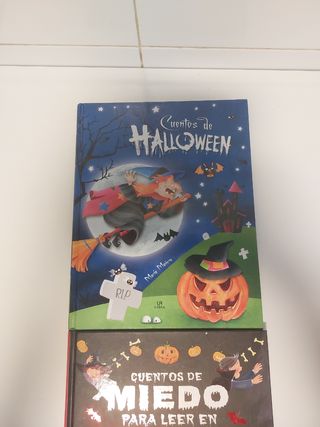 2 libros de cuentos Halloween 
