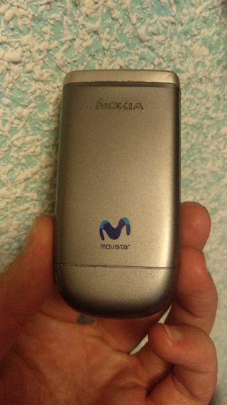 Móvil Nokia de tapa compañía Movistar