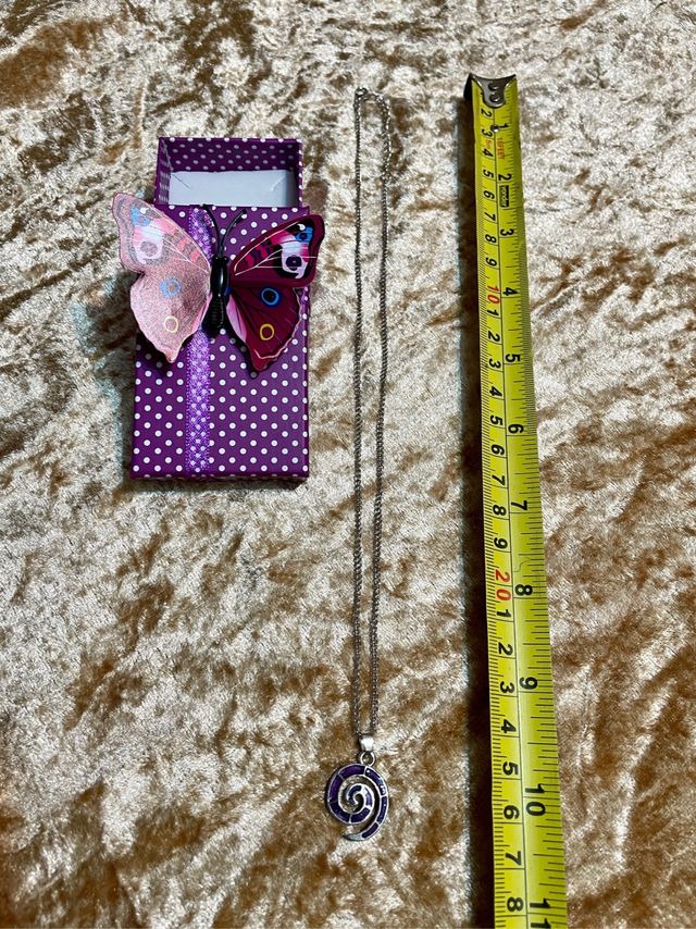 Colgante + cajita nuevos