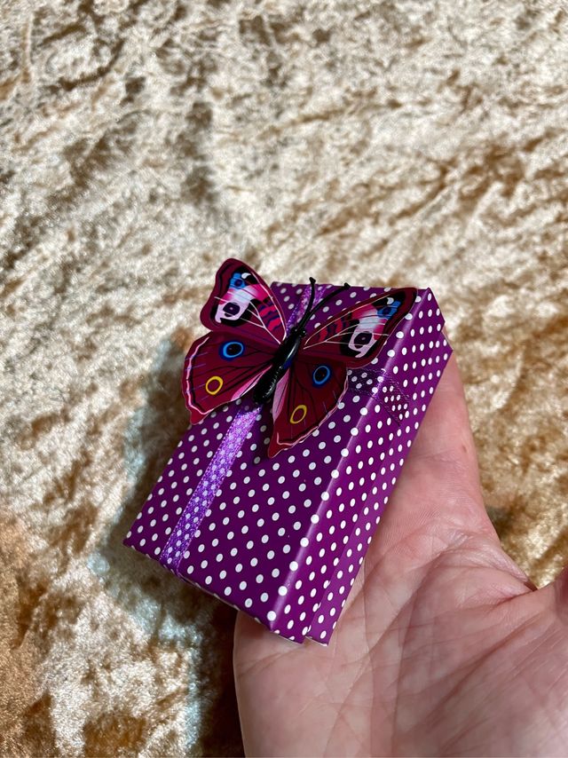 Colgante + cajita nuevos