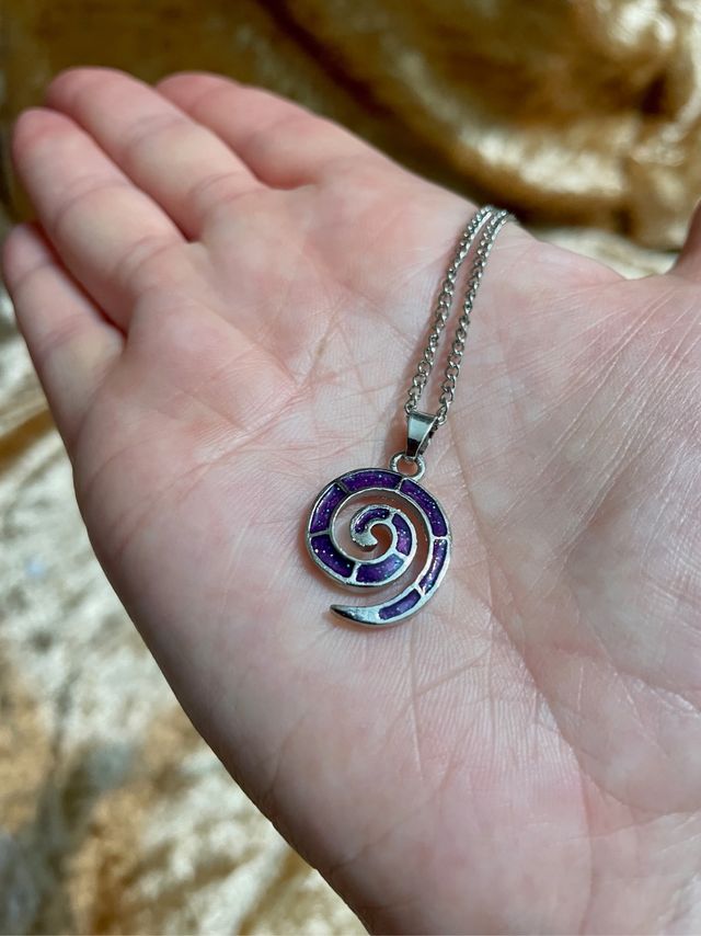 Colgante + cajita nuevos