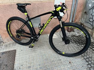 Berria Bravo 3.3 Carbono