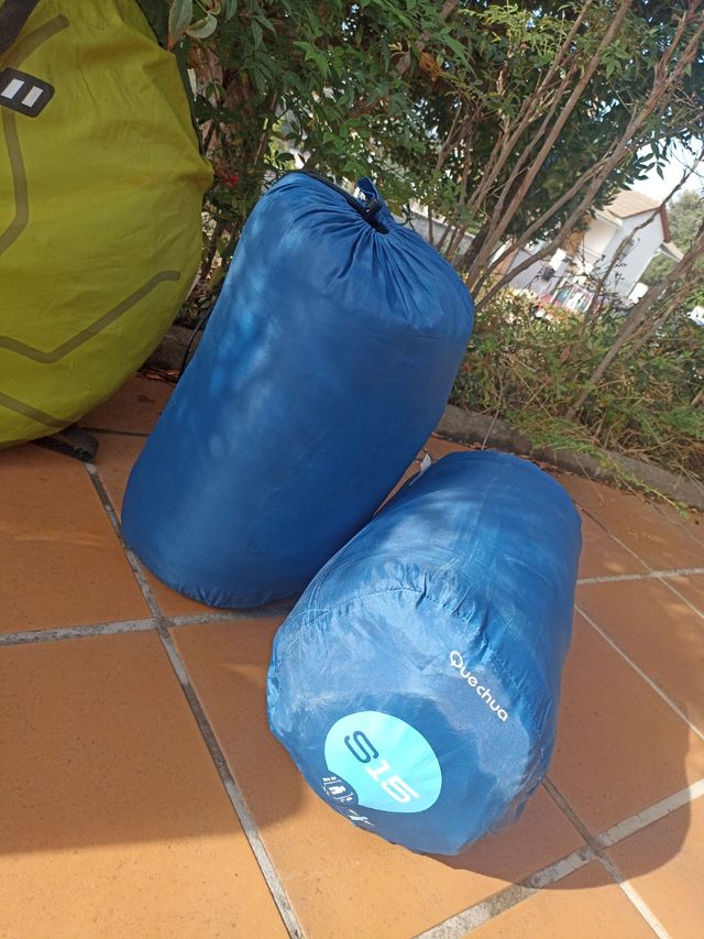 Pack camping (tienda+sacos+colchón)