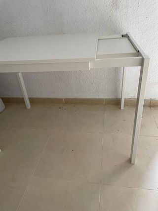 Conjunto de mesa y 2 sillas de Ikea como nuevas