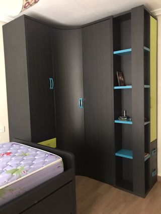 Armario impecable y doble camas