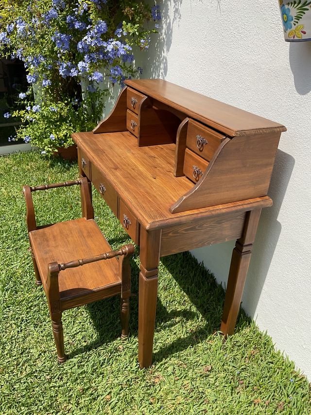 Escritorio colonial madera natural maciza