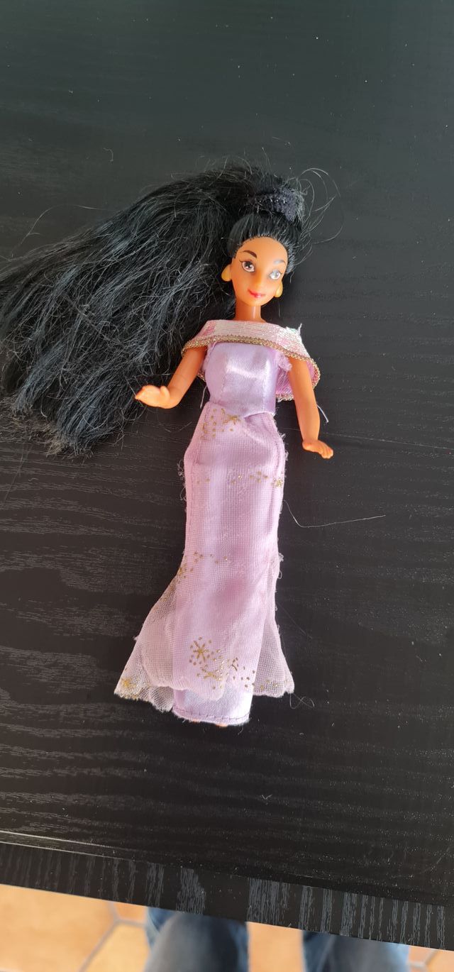 Disney: JASMINE di Aladdin Bambola Doll anni '90.