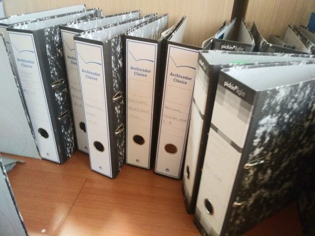 Archivador de palanca