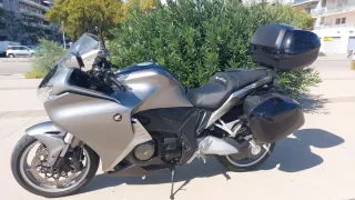 Honda VFR 1200 F DCT