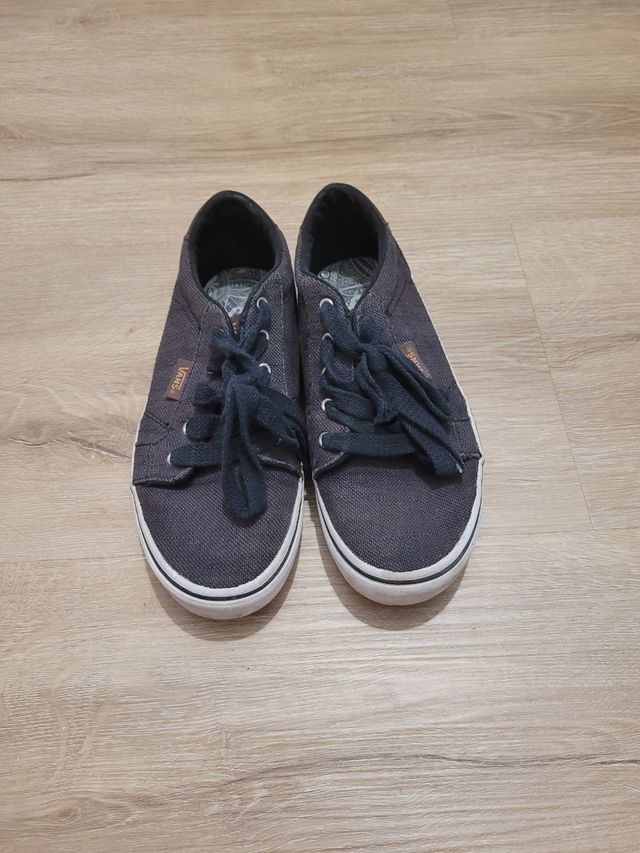 Sapatilhas Vans 34