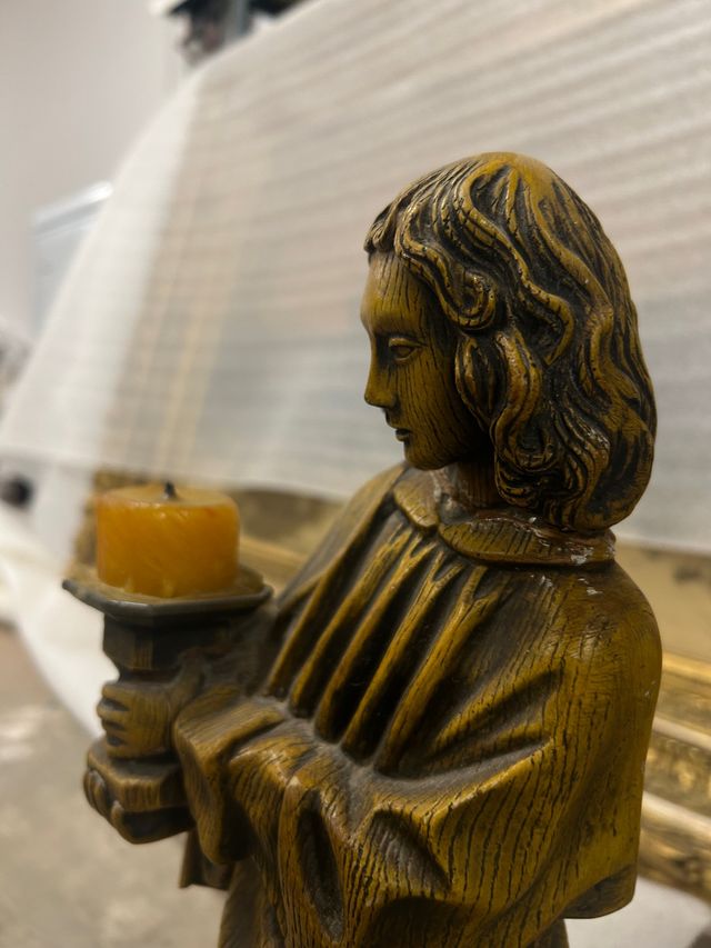 Figura religiosa soporte vela achatit