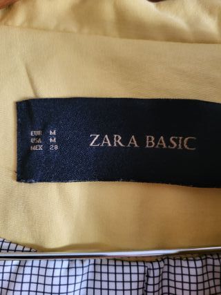 Abrigo amarillo ZARA