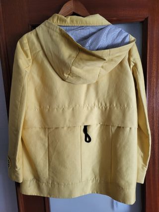 Abrigo amarillo ZARA